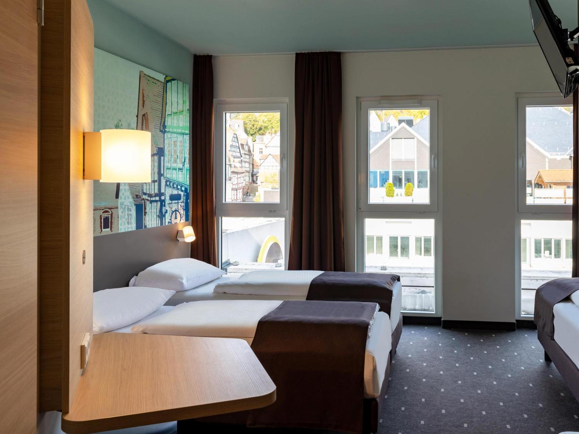 B&B Hotel Marburg Exteriör bild