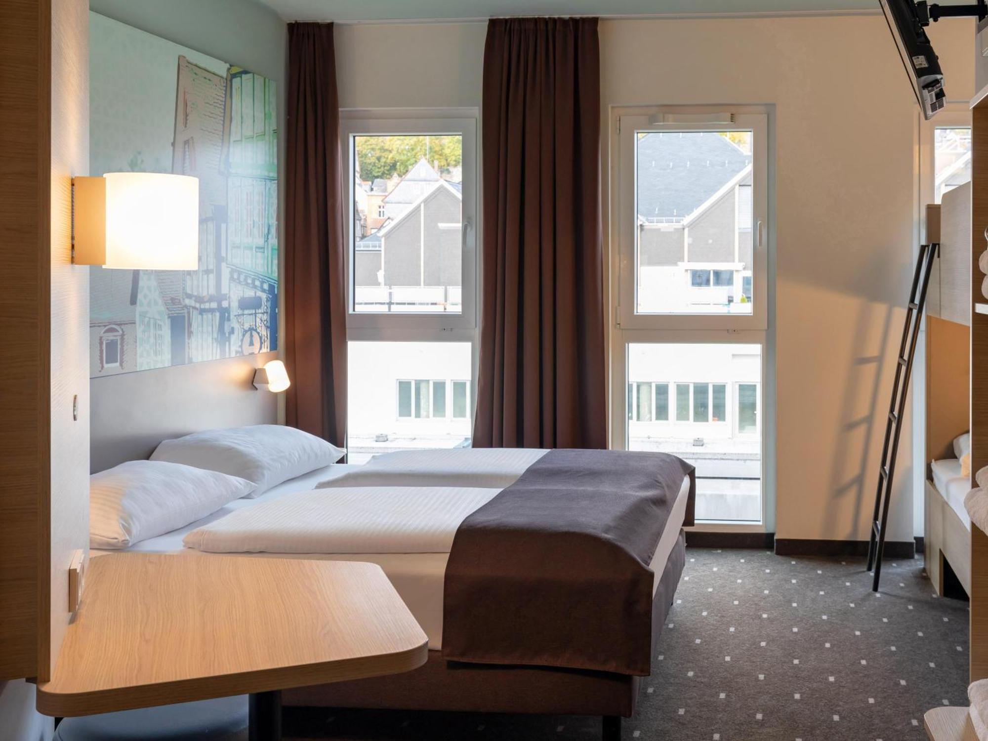 B&B Hotel Marburg Exteriör bild